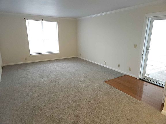 3rd image of 1280 Middle Tennessee Blvd APT C-4