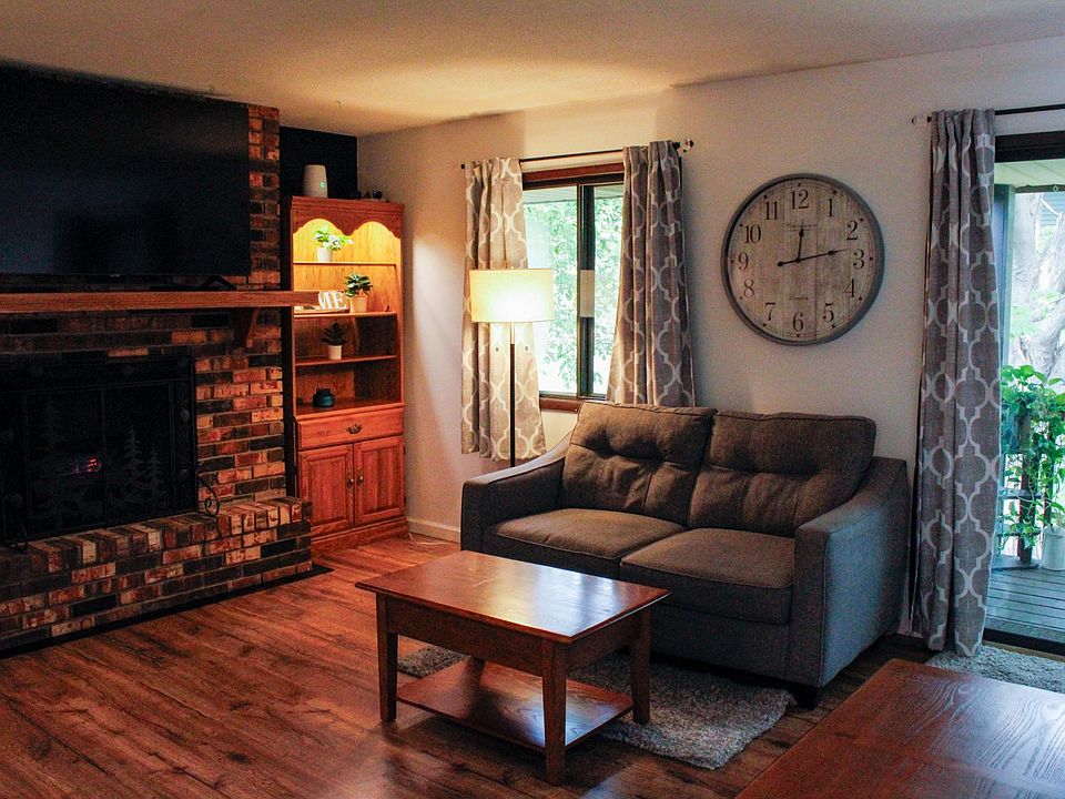 1st image of 31 Marie Ave E