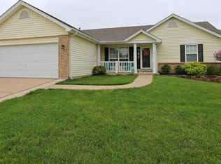 1578 Norwood Hills Dr, O'Fallon, MO 63366