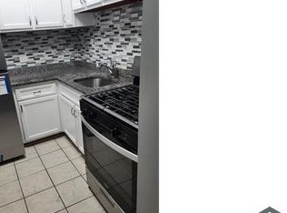 4437 S Greenwood Ave #11, Chicago, IL 60653