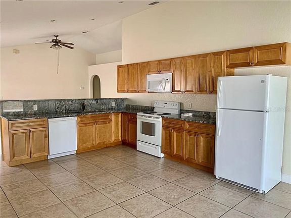 5th image of 8145 Golden Chickasaw Cir