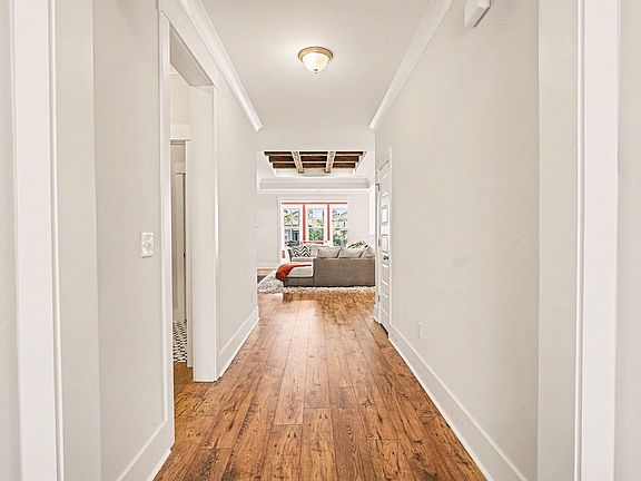 5th image of 4062 McKinney Dr.