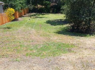 3140 Lakeview Dr, Nice, CA 95464