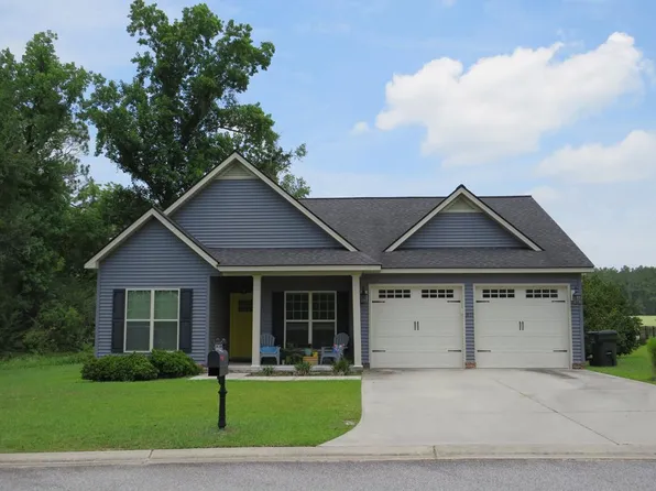 300 Cobblestone Blvd SE, Moultrie, GA 31788