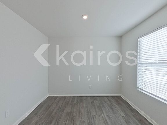 4th image of 112 Cool Creek Ct