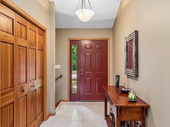 5th image of 1105 Lupine Dr