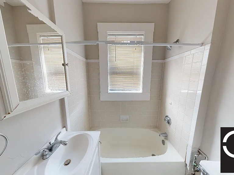 48 John F Kennedy St #15 — Photo 5