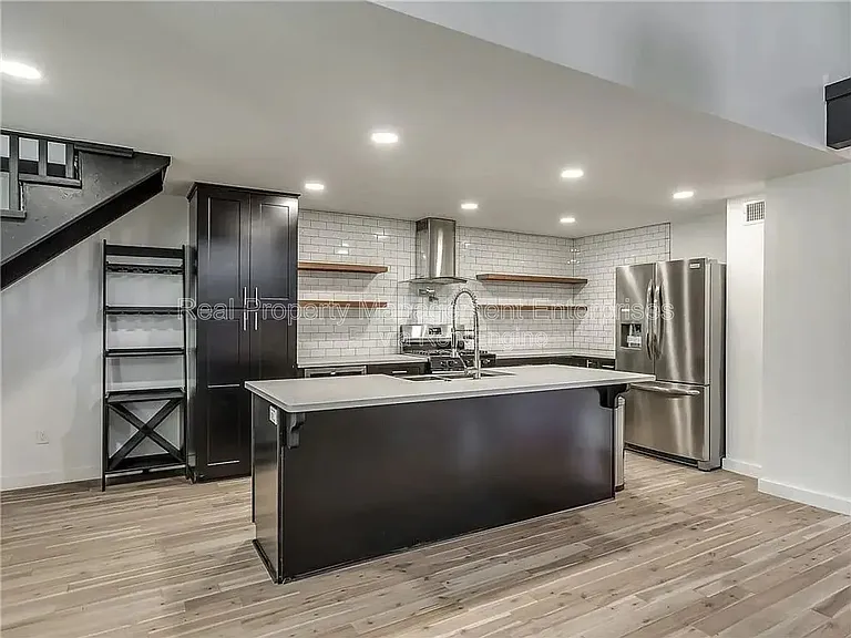 2221 NW 34th St — Photo 7