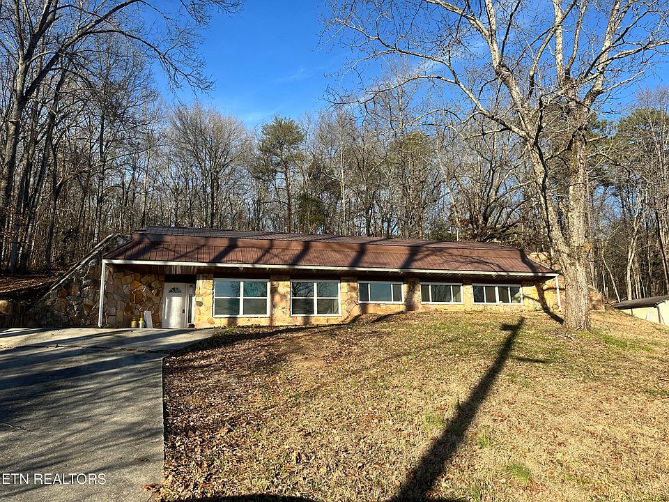 1st image of 522 College Grove Rd
