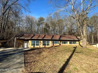 522 College Grove Rd, Rockwood, TN 37854