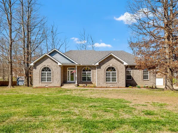 4591 General Forest Cir, Bon Aqua, TN 37025