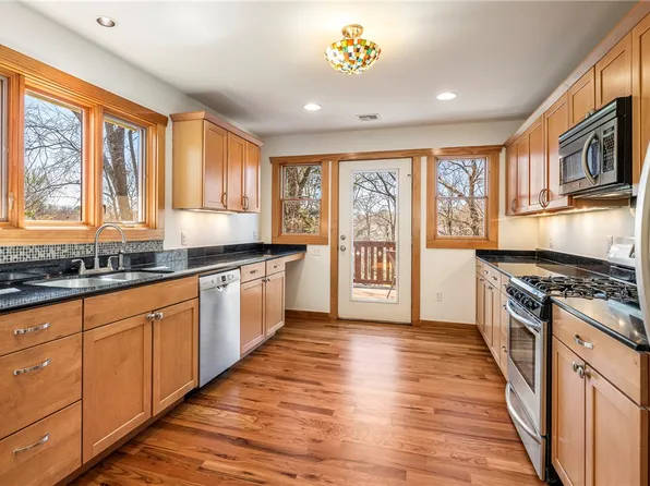 803 N Highland Ave, Fayetteville, AR 72701