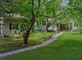 4 Cleveland Ave, Pt Murray, NJ 07865