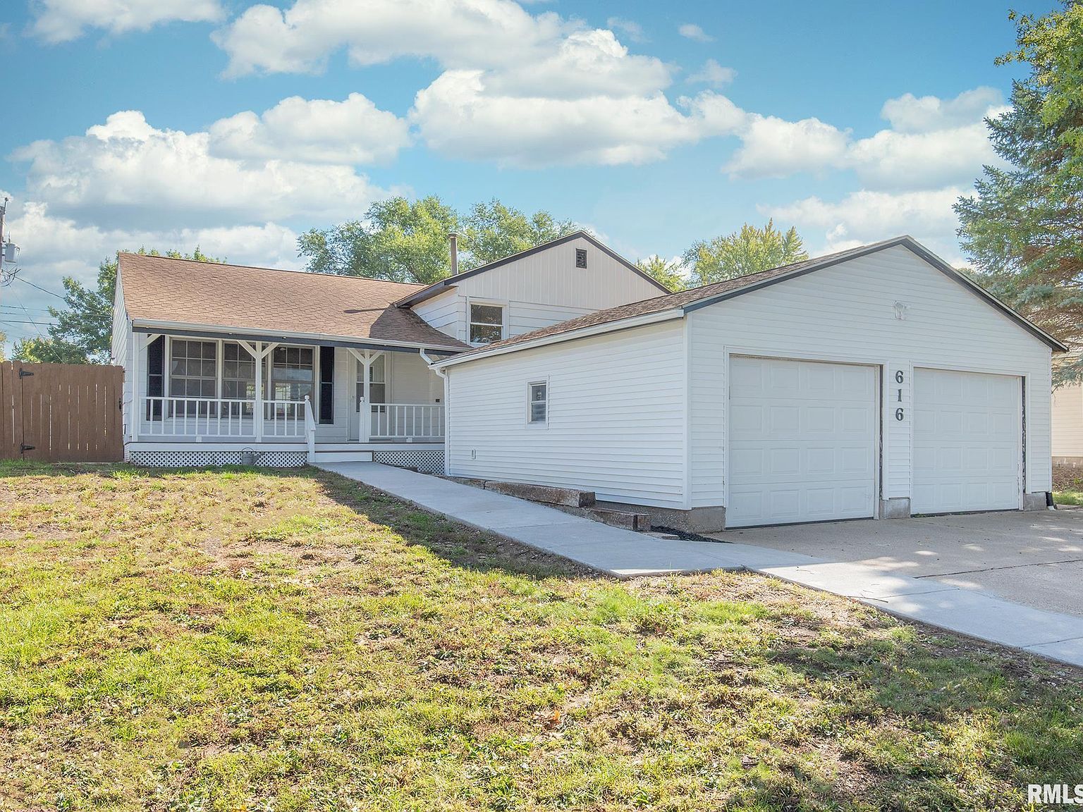 616 4th St, Colona, IL 61241 Zillow