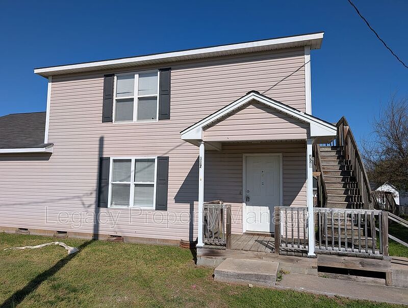 1st image of 527 S Anthony St