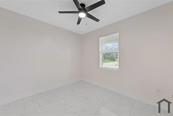 2412 Delta Ave N #2412 — Photo 12