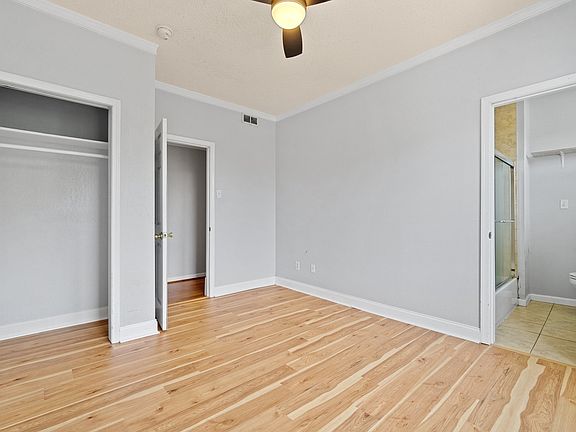 3rd image of 402 W 31st St Unit 5F