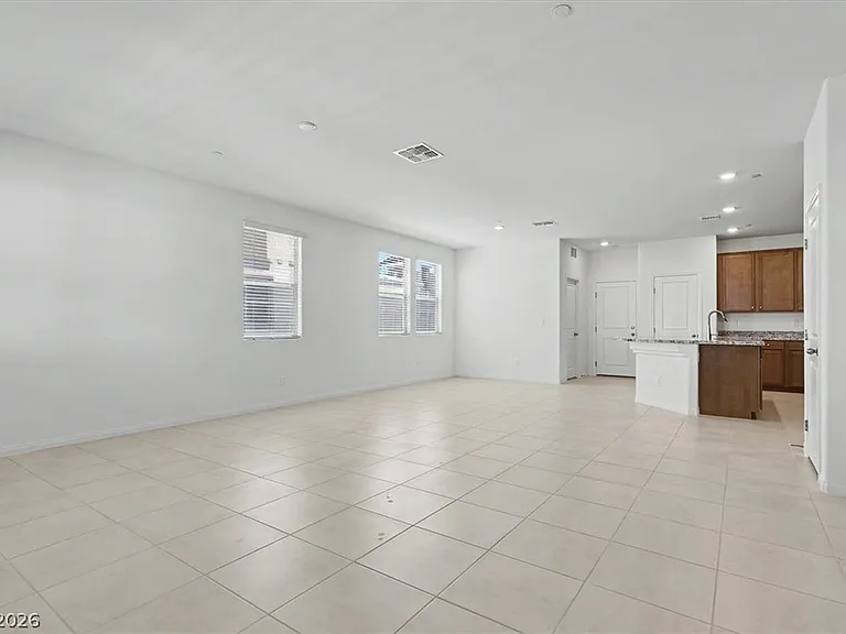 72 Hornbeck Ln — Photo 5