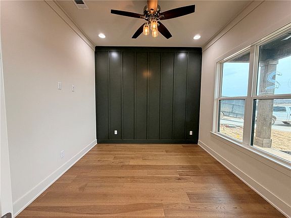 4th image of 4107 W Murfield Dr