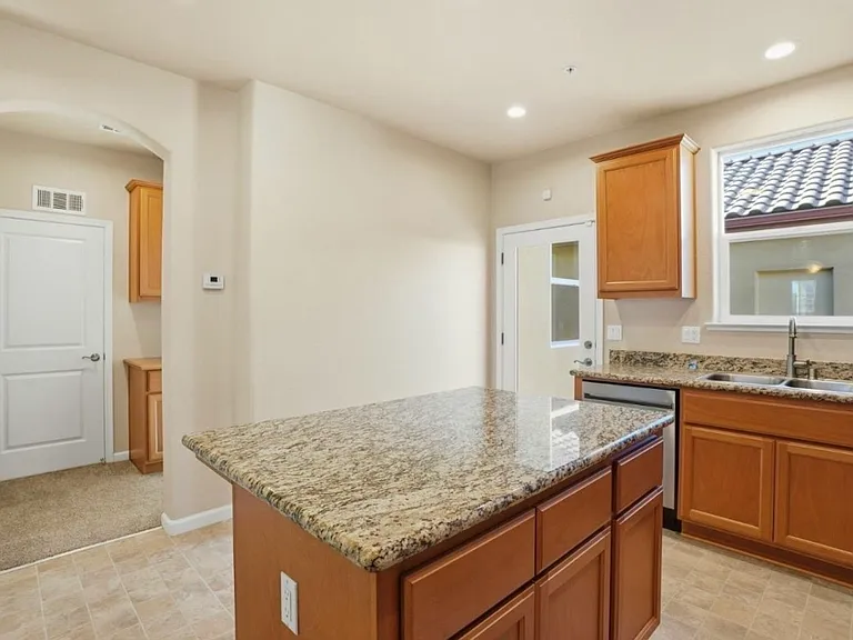 765 Brandywine Ln — Photo 19