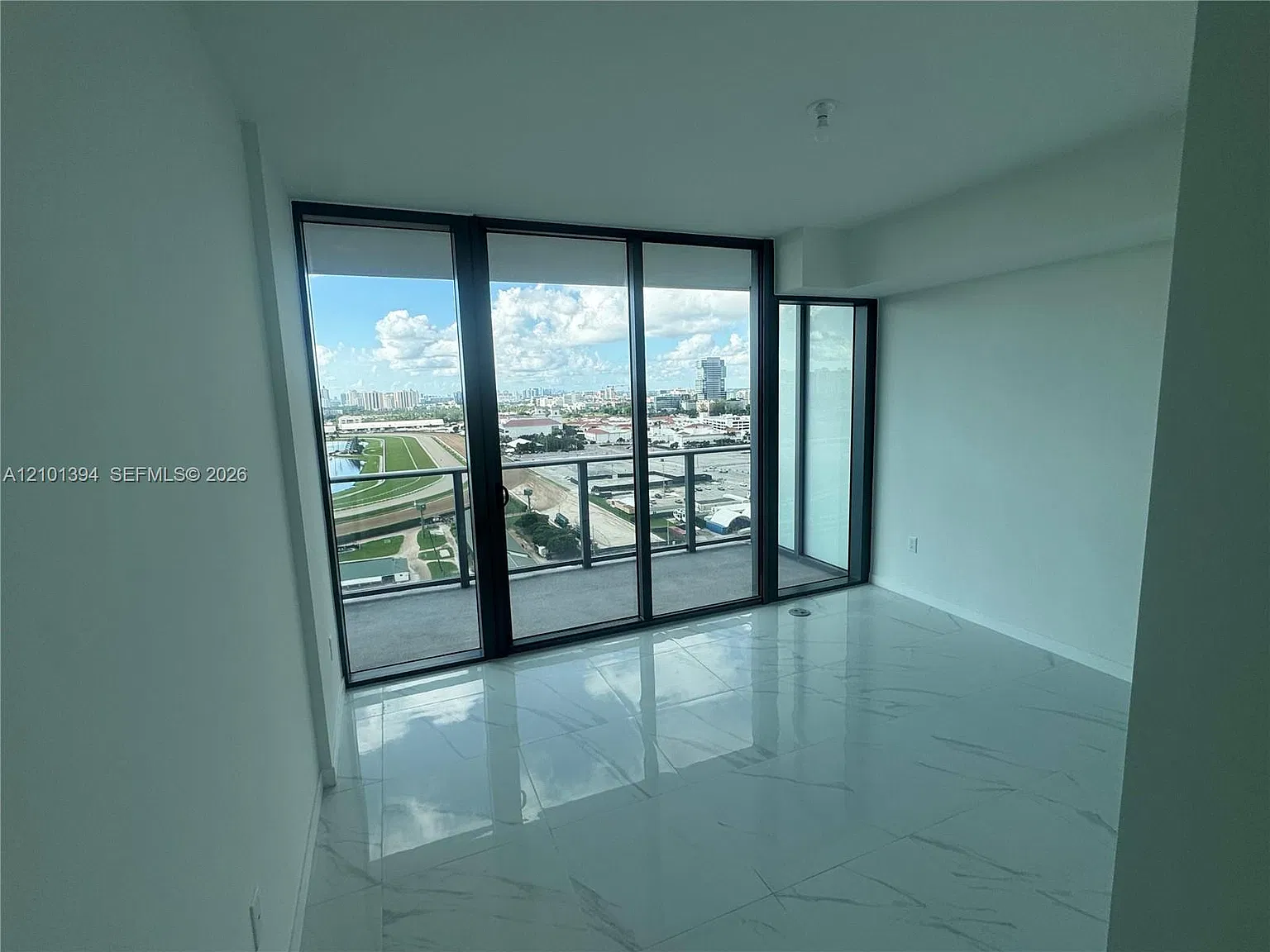 2 bed, 2.0 bath, $4,950 — Photo 4