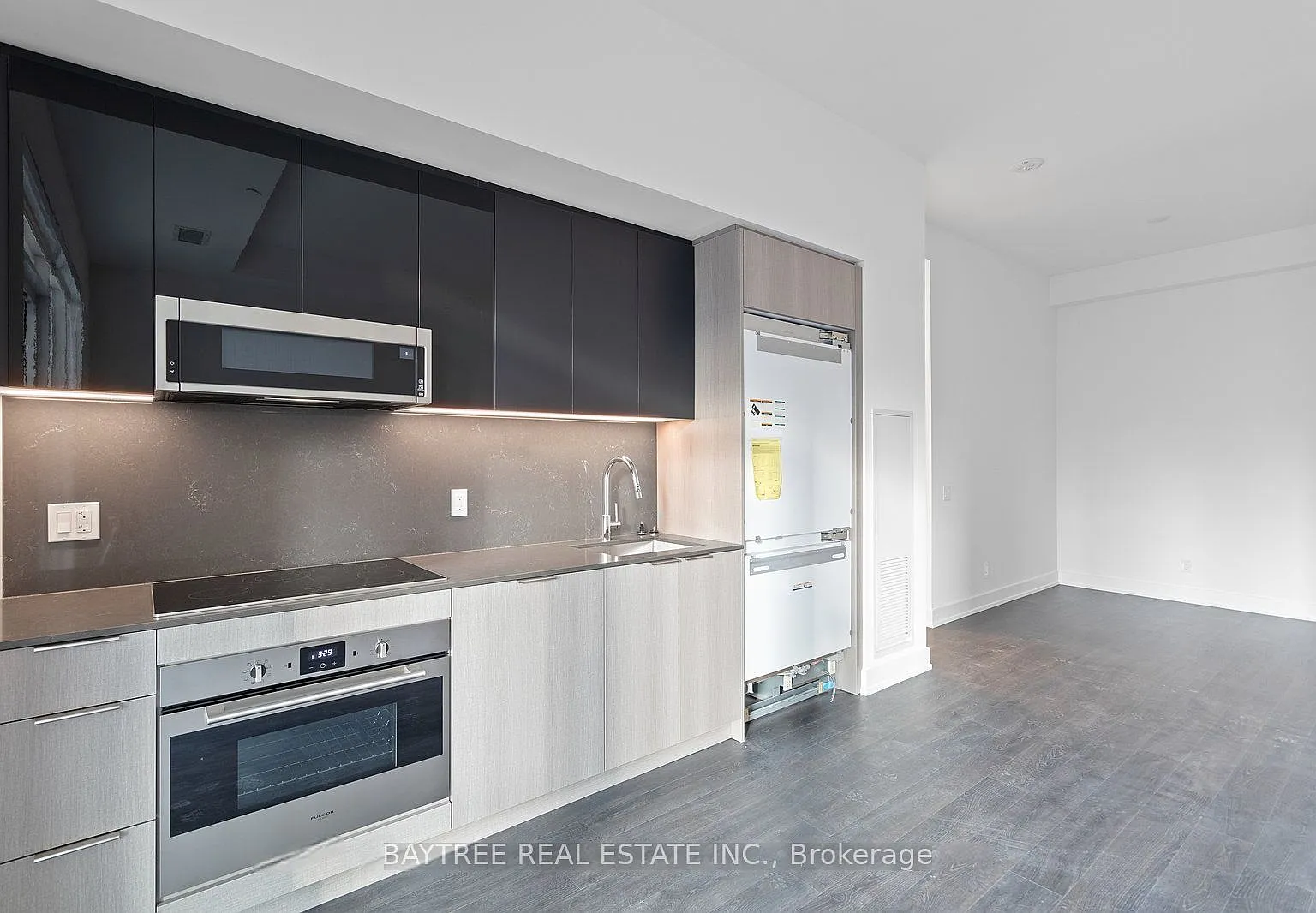 JAC Condos — Photo 3