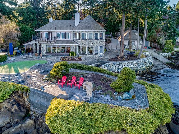 ne of the most unique and stunning waterfront estates I have ever seen and I have seen A LOT of them... PLUS hard to find TOTAL