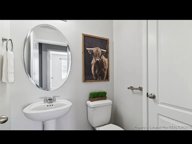 6033 Lowgrass Rd — Photo 8