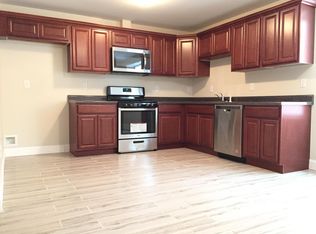 280 S 20th St #1R, Newark, NJ 07103
