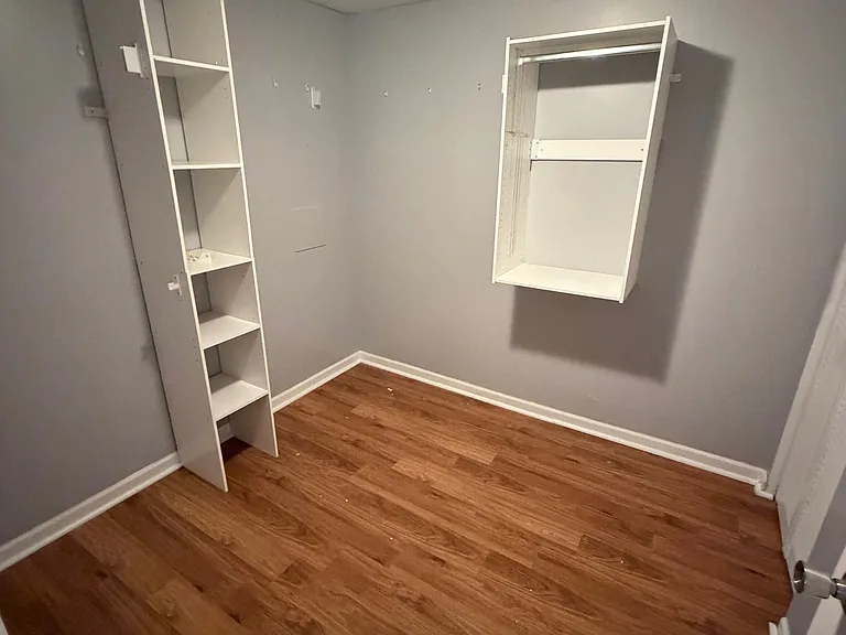 406 W Morris St — Photo 5
