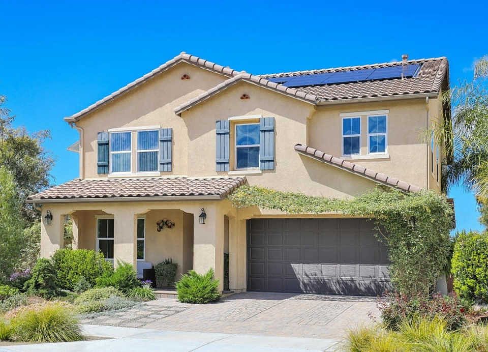1st image of 1674 N Las Flores Dr