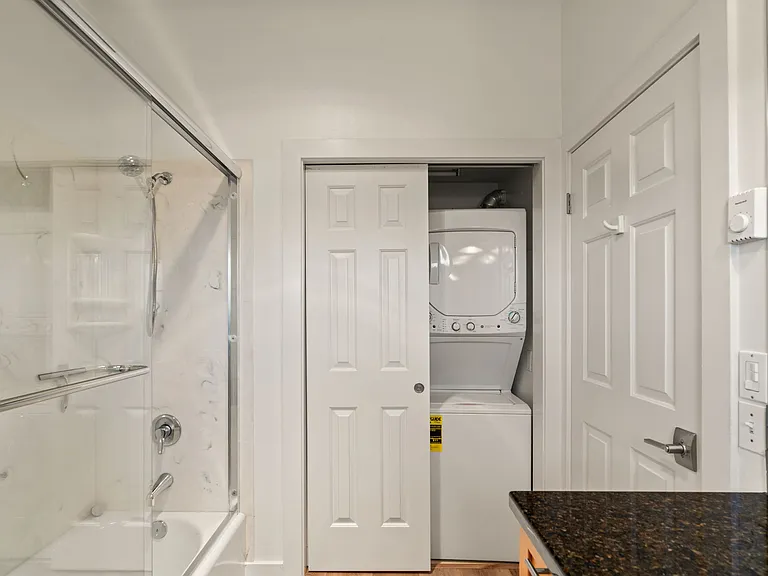 323 N 48th St #C — Photo 25