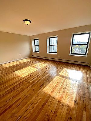 1st image of 3 W 129th St APT 4