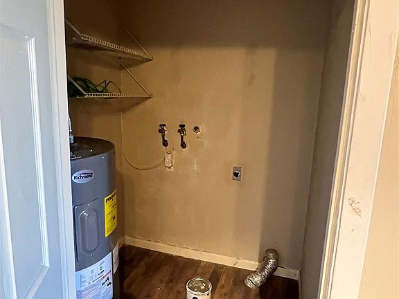 4th image of 505 Palacios St