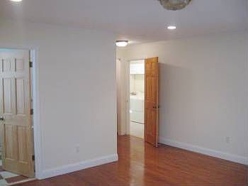 4th image of 1325 Harrison Ave