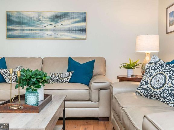 2nd image of 6940 Roswell Rd #B-4