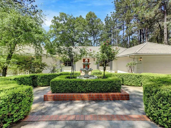 17060 Alioto Dr, Grass Valley, CA 95949