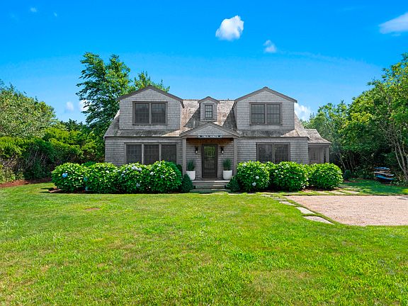 2nd image of 40 Long Pond Dr