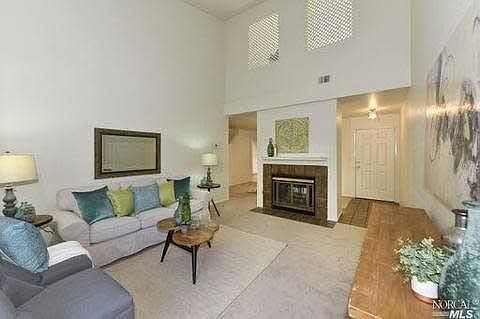 1st image of 8 Vanessa Ct E
