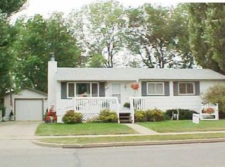 2106 N 4th St, Bismarck, ND 58501
