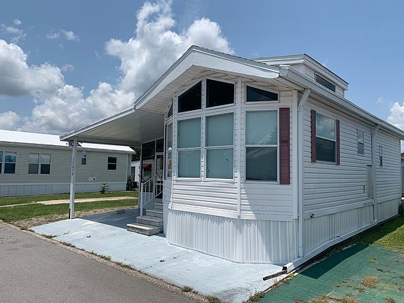 2nd image of 17079 Silver Shores Ln