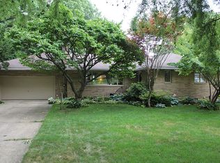 594 Fairwood Dr, Tallmadge, OH