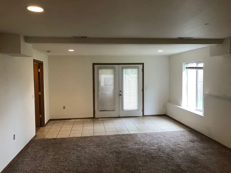 705 N 15th St — Photo 3