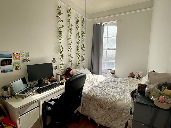 4th image of 1555 2nd Ave APT 2F