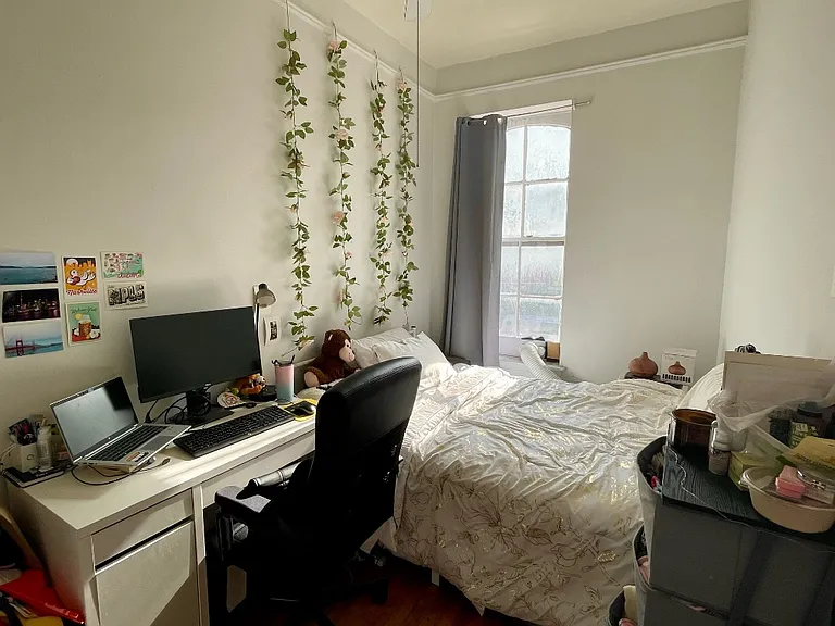 1555 2nd Ave #2F — Photo 4