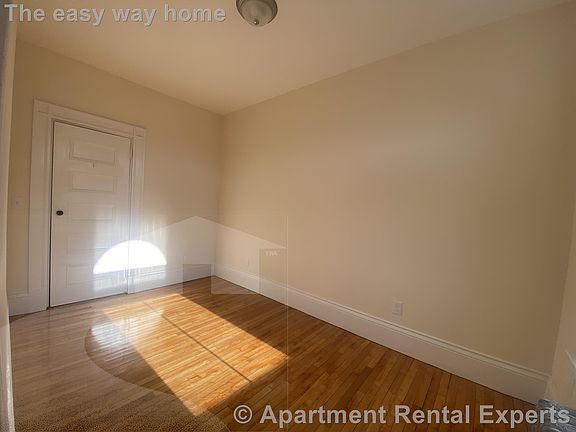 5th image of 2 Ware St APT 405