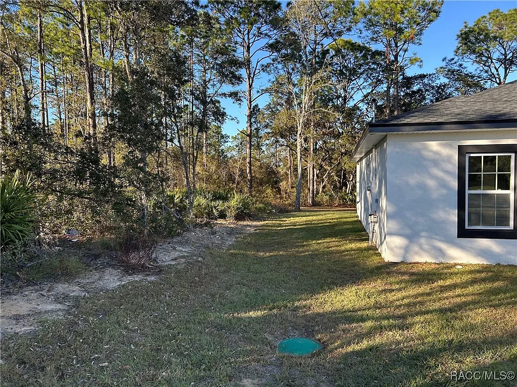 Building Photo - 2097 W Hampshire Blvd