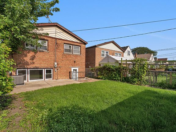 2nd image of 5035 S Kilpatrick Ave