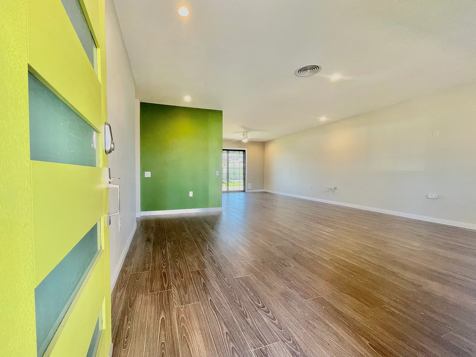 42900 Texas Ave — Photo 4