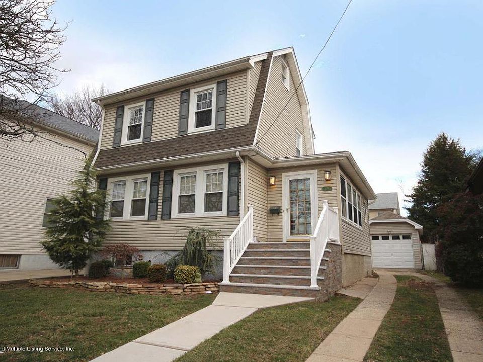 1st image of 139 Woolley Ave